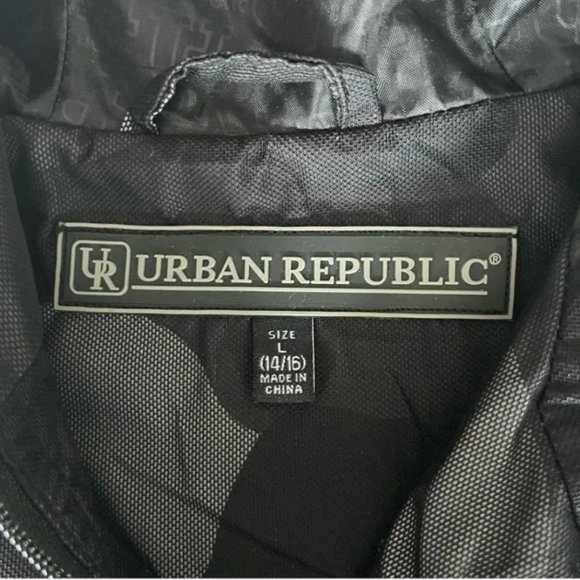 Urban Republic Camo Windbreaker - Picture 2 of 4